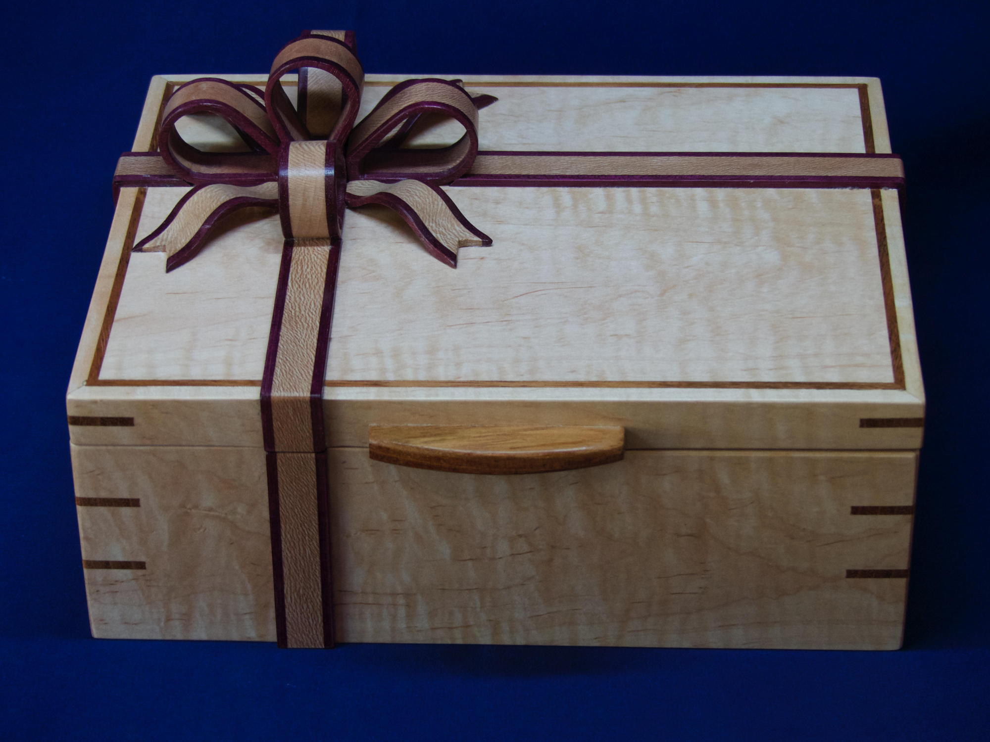 Bow-Topped Jewelry Box, CM