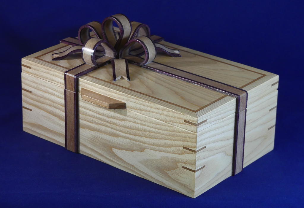 Bow-Topped Jewelry Box 23