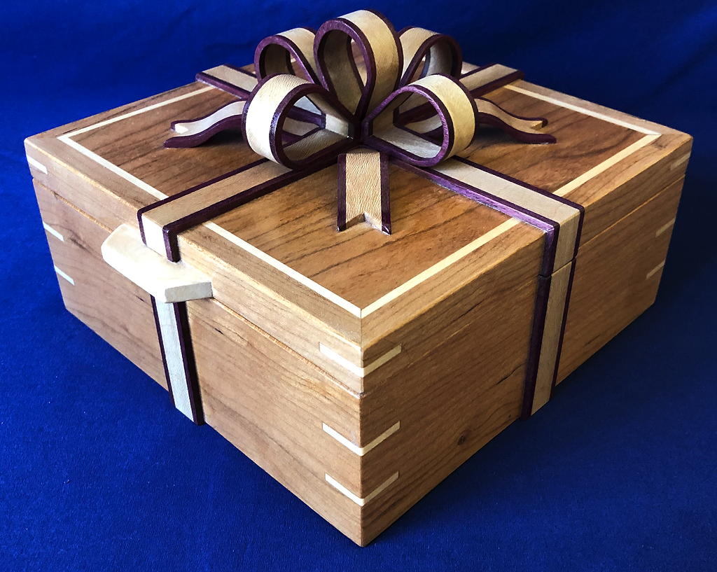 Bow-Topped Gift Box - Cherry