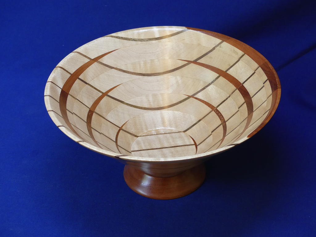 Cross Striped Bowl 24 Footed