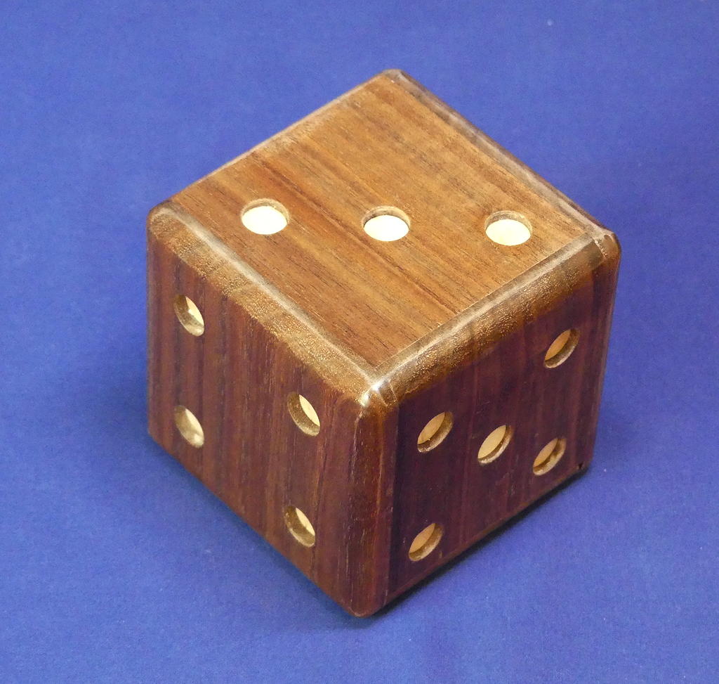 Die Puzzle Box