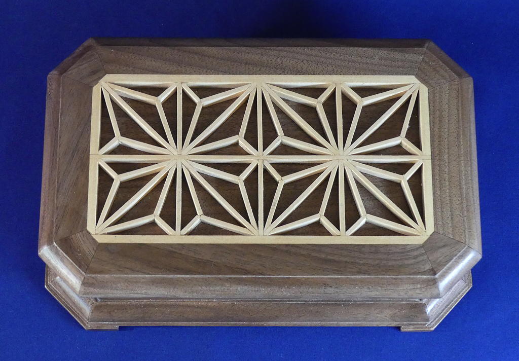 Kumiko-Topped Music Box
