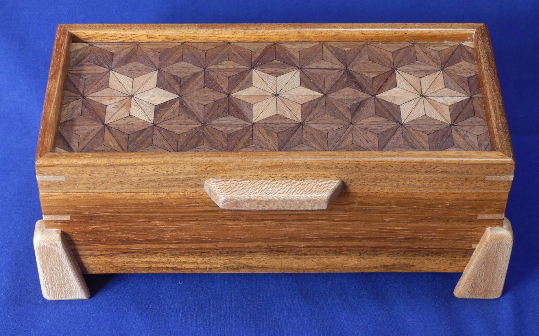 Mosaic Top Box