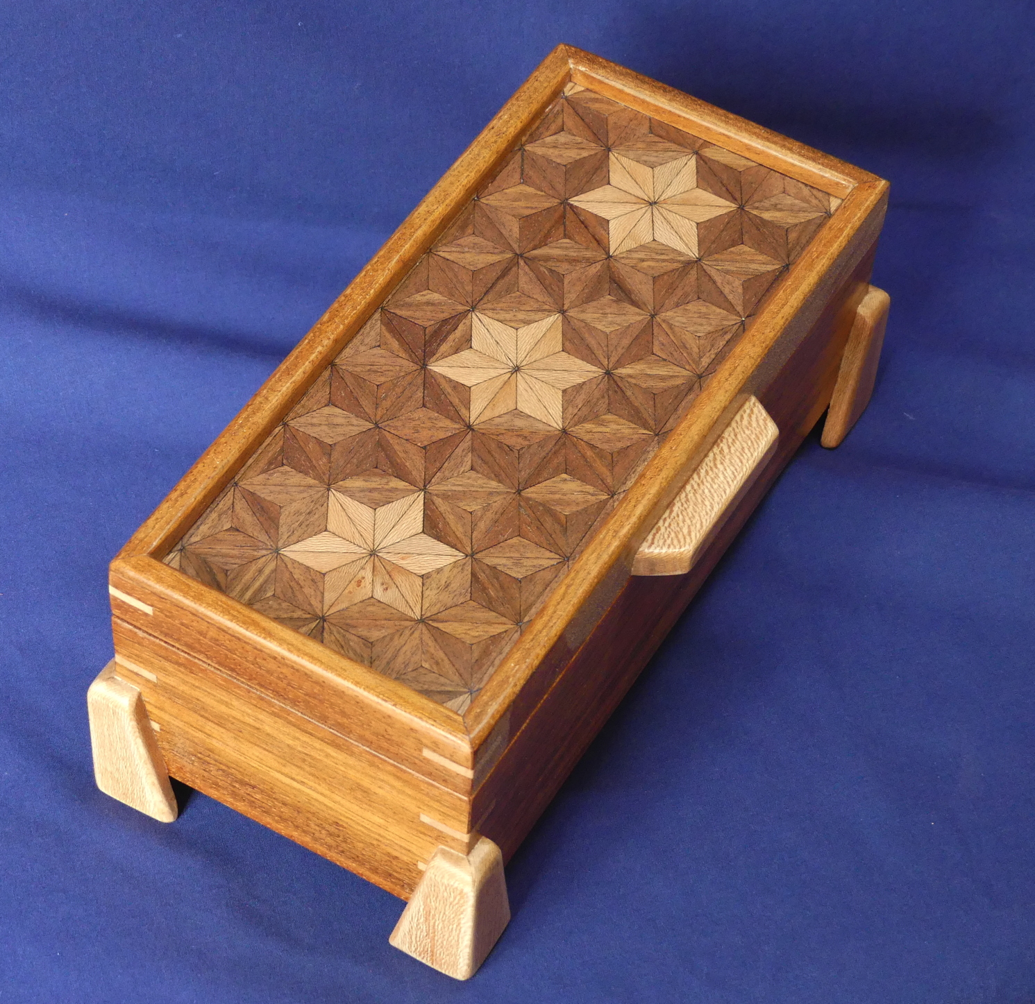 Mosaic Top Box