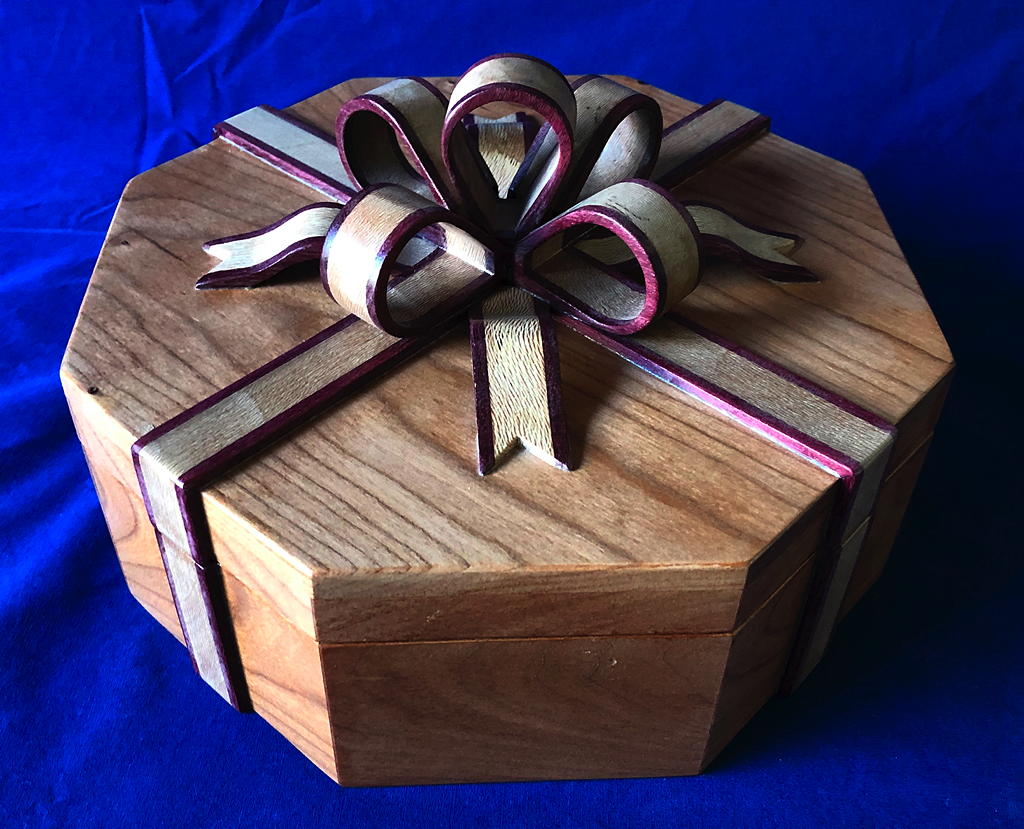 Octagon Bow Box