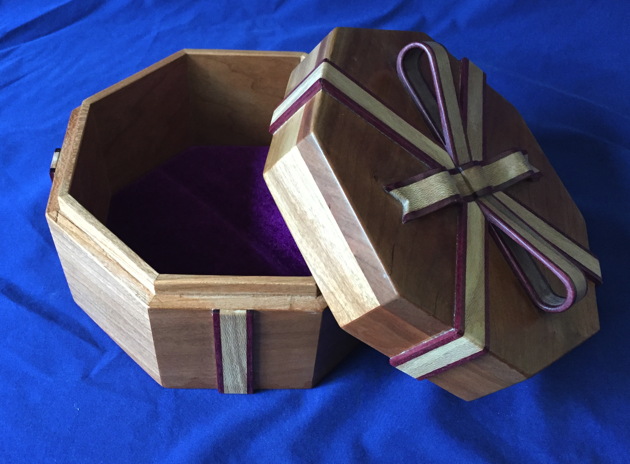 Bow Topped Octagon Keepsake Box Open