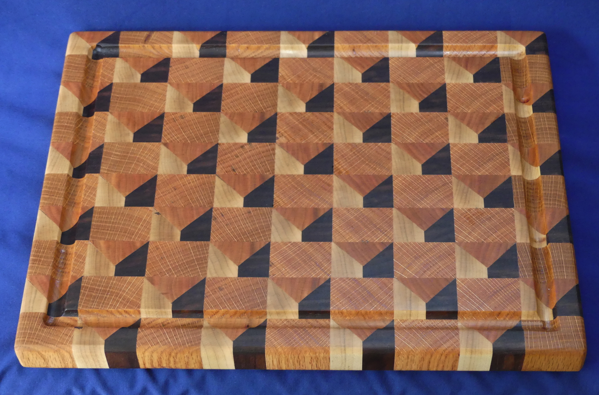 Plateau Illusion Cutting Board
