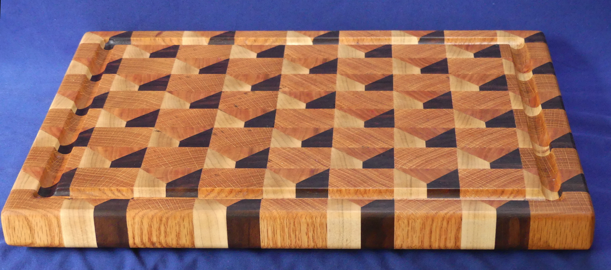 Plateau Illusion Cutting Board