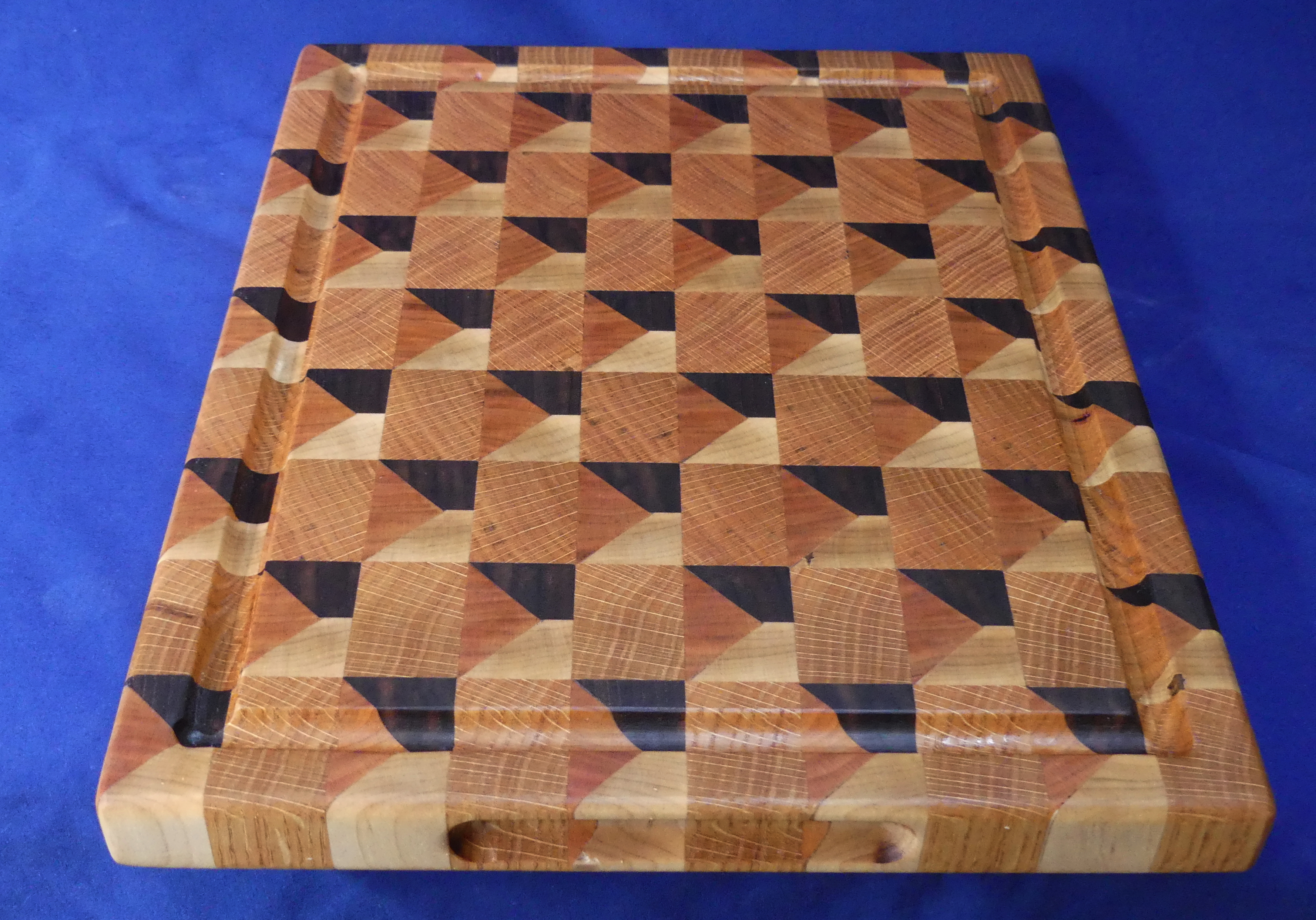 Plateau Illusion Cutting Board