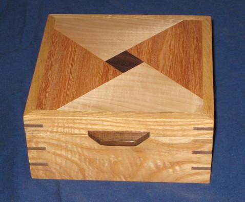 Diamond Top Box