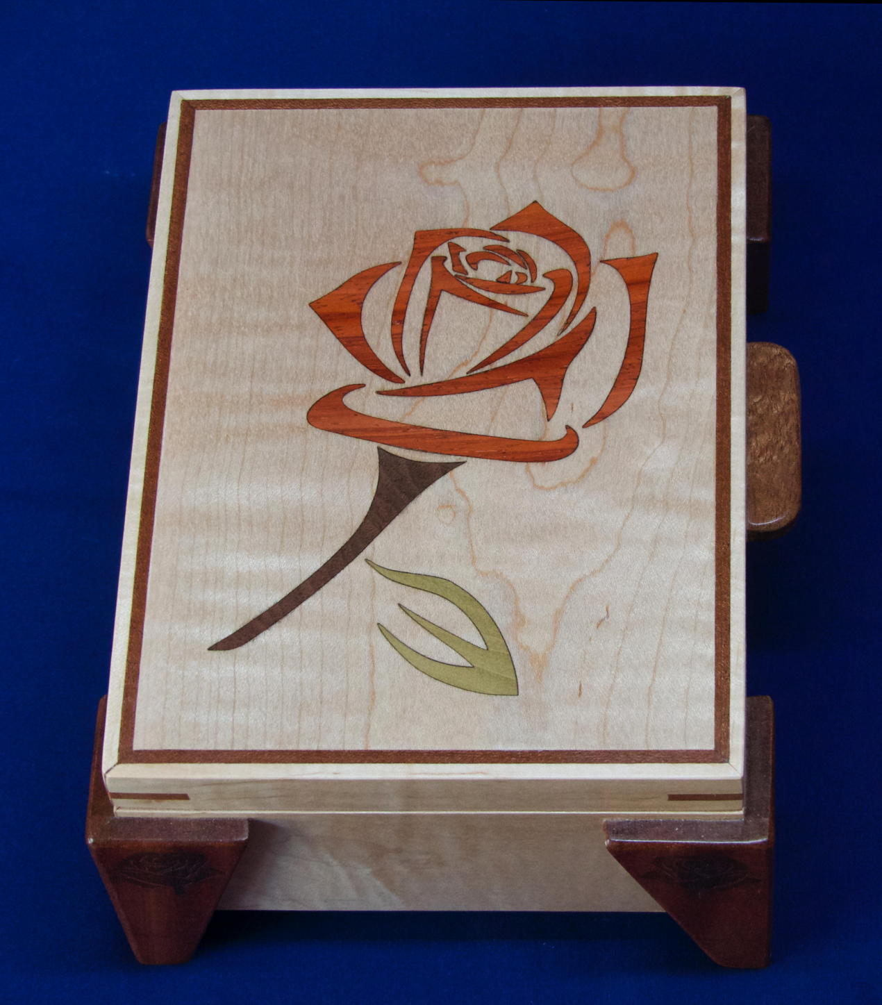 Rose Box 24