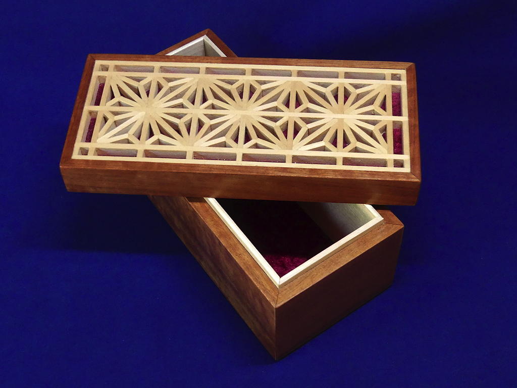Kumiko Tea Box